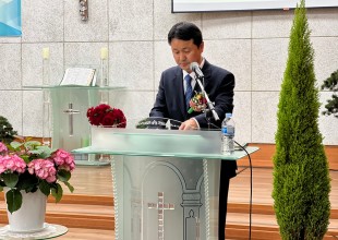 사회 : 이치운 목사(선교부 총무)